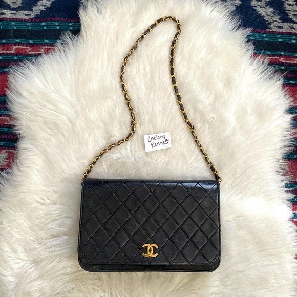 CHANEL Handbags - Chanel Vintage Classic Single Full Flap Bag 24k Gold Plated Hardware Small